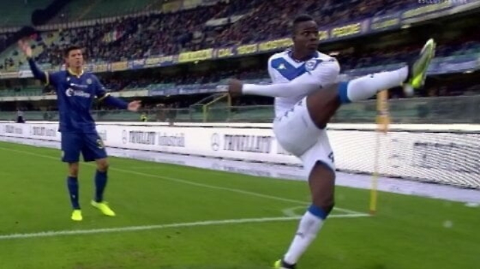 Buu razzisti a Balotelli a Verona: l'unico indagato &egrave; un agrigentino