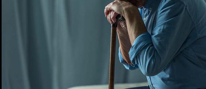 Telecamere abusive, lavoratori in nero  e zero sicurezza: i carabinieri setacciano le case di riposo, 3 titolari nei guai