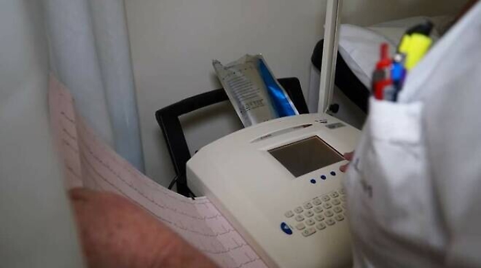 Covid, medico ai parenti: "La paziente &egrave; morta" ma anziana si "risveglia"