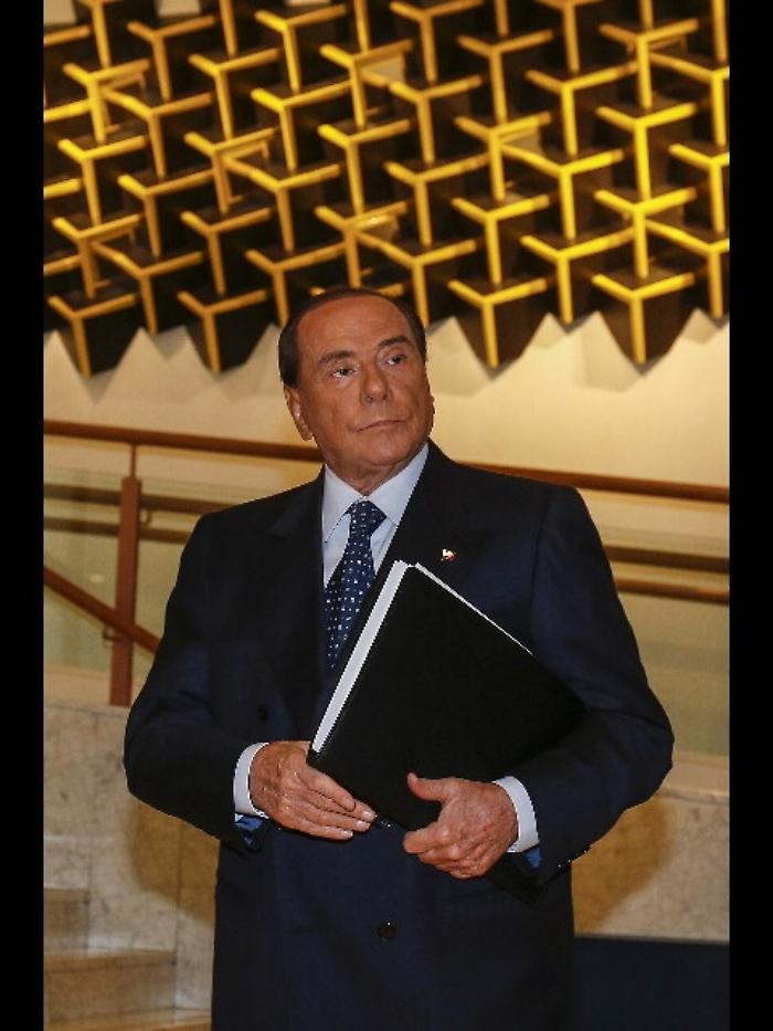Berlusconi,nel giro di poco fine governo