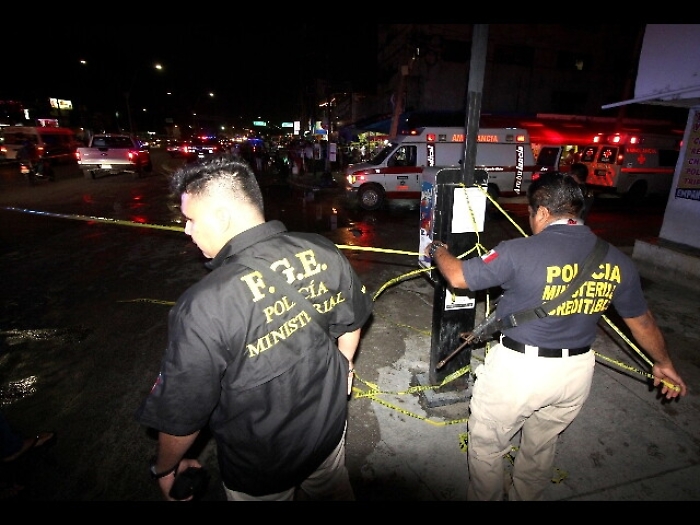 Messico: uccisi due agenti rapiti