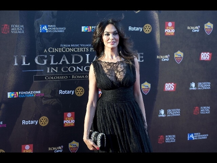 Cucinotta, 50 anni felici, amo me stessa