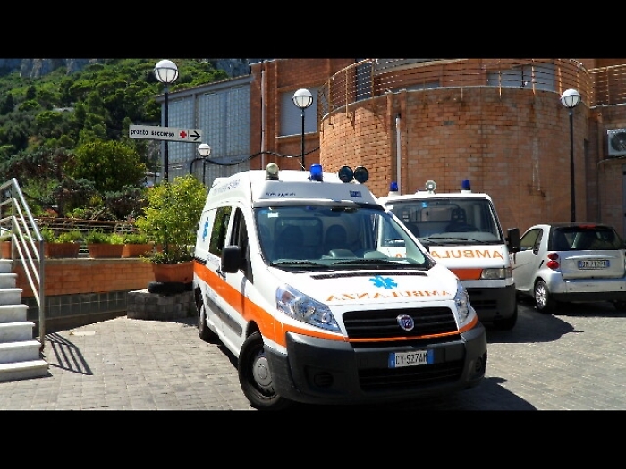 Incidente in mare a Capri, due feriti