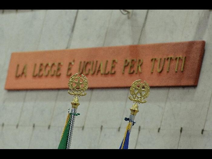 Uccise la madre, condannato a 16 anni