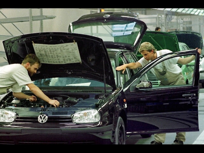 Germania: indice Ifo a marzo sale a 99,6