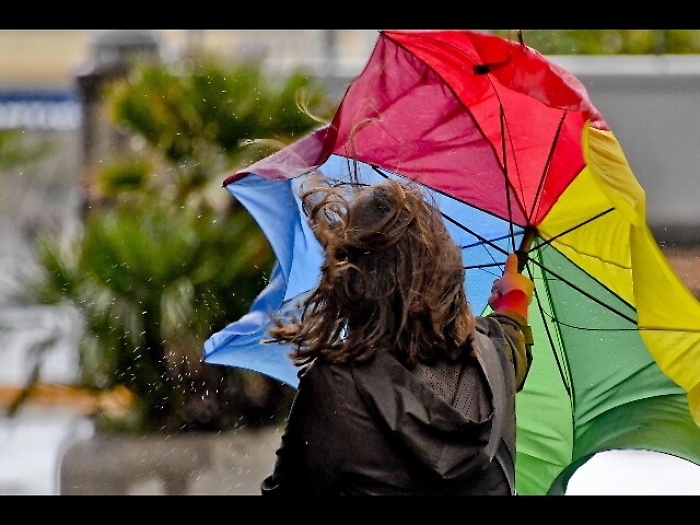 Allerta per vento su montagna emiliana