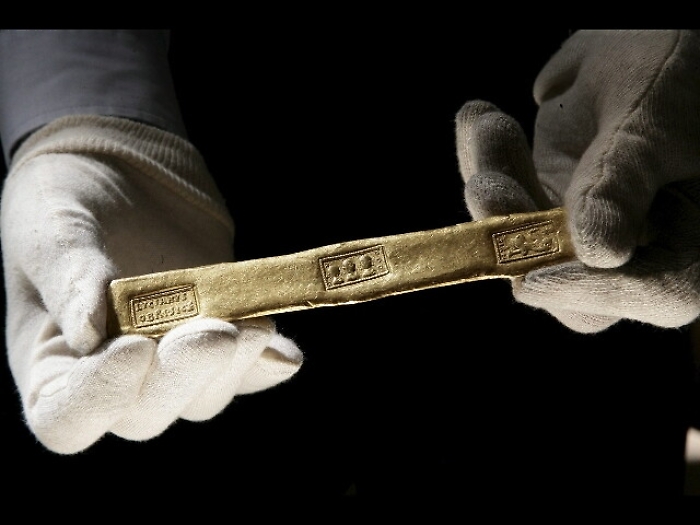 Oro: in lieve calo a 1.512 dollari oncia