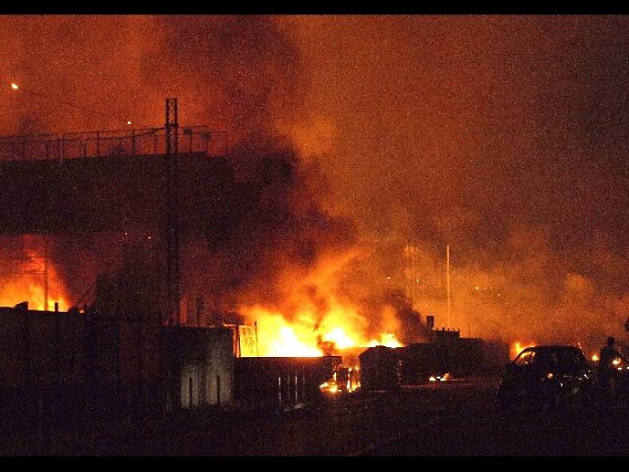 Strage Viareggio, via stand associazione