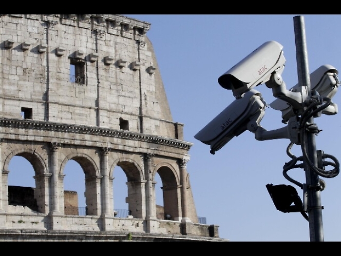 Papa: Via Crucis per vittime tratta