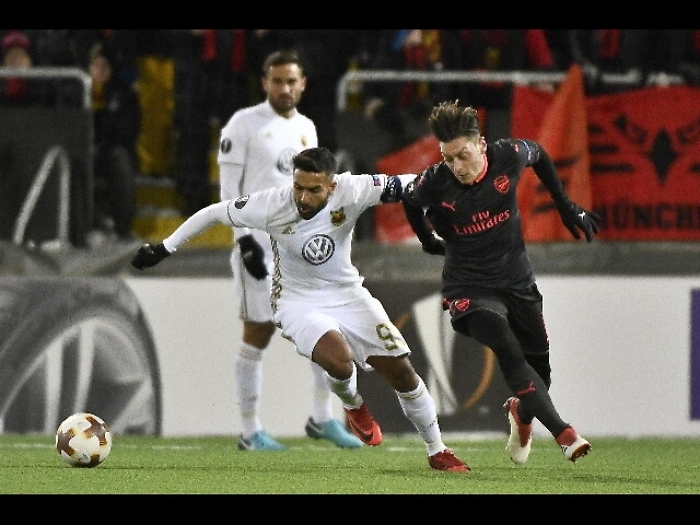 Emirates, pioggia milioni su Arsenal