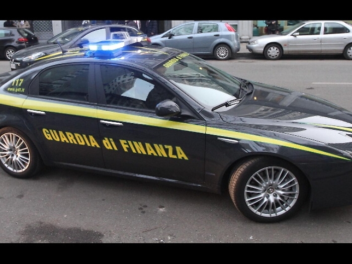 Fondi pubblici finiti a cosche, arresti