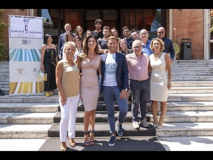 Finale per 10 'voci nuove' a Castrocaro