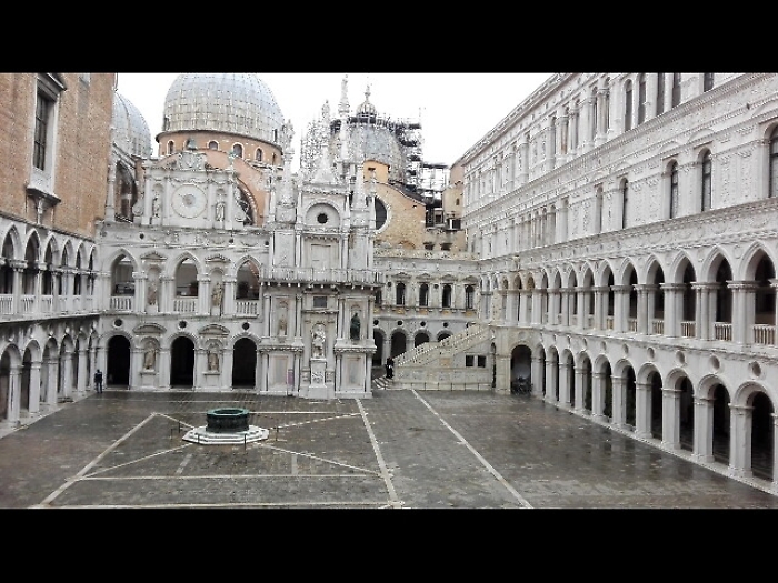 Video riprende colpo,in tutto 20 secondi