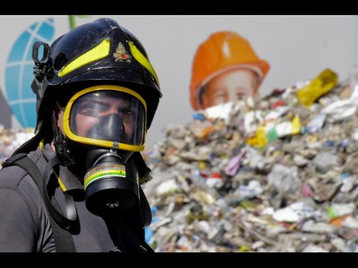 10mila ton di rifiuti illeciti, arresti