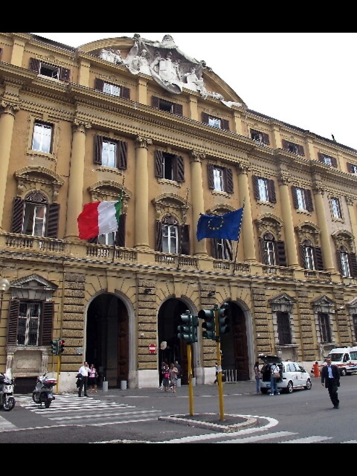 Tesoro cancella asta Btp del 13 dicembre