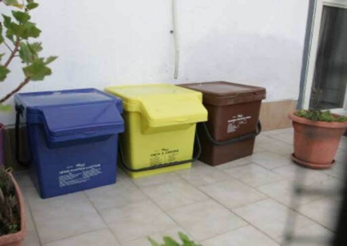 Rifiuti Catania, autisti comunali irreperibili bloccano raccolta porta a porta