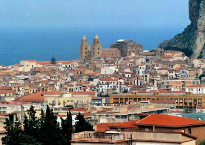 Turismo, i francesi riscoprono Cefal&ugrave;:boom di presenze