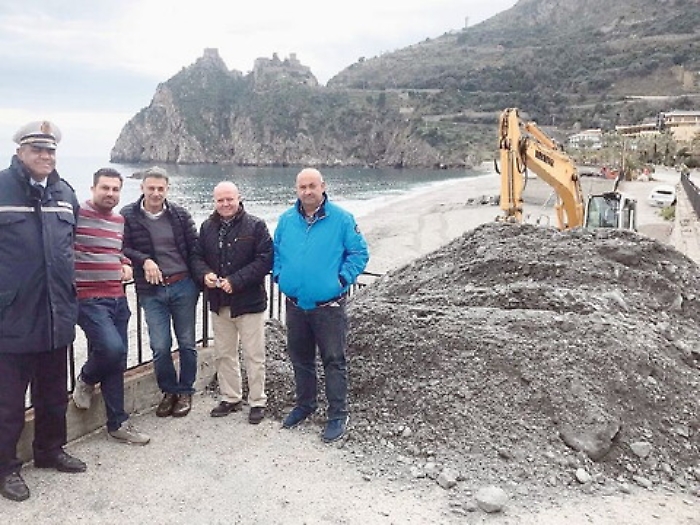 Per rilanciare Sant&rsquo;Alessio via alla ricostruzione della spiaggia divorata