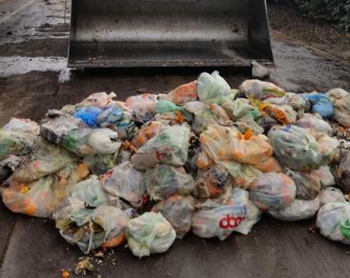 Rifiuti, a Castelvetrano all'opera una task force contro gli "sporcaccioni