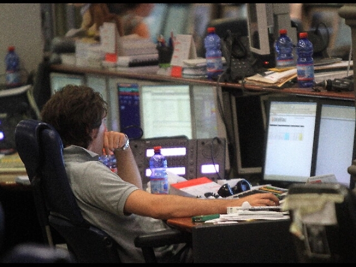 Borsa: Milano chiude positiva (+0,73%)