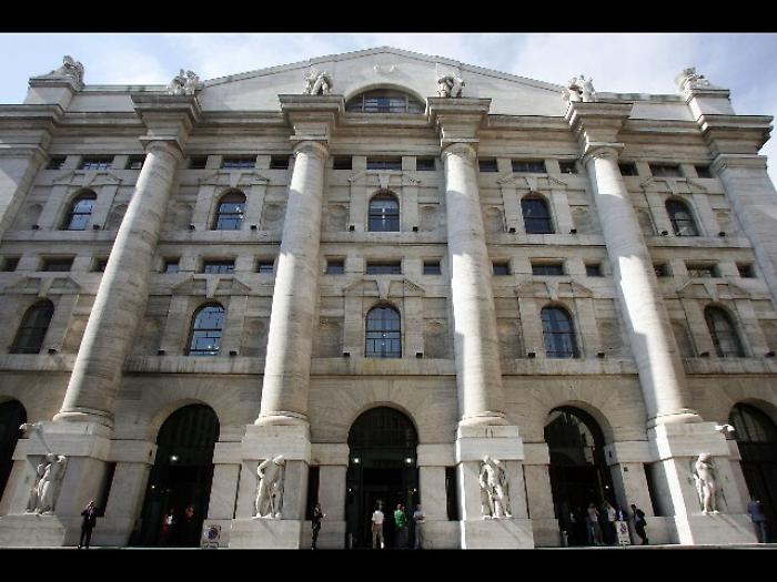 Borsa Milano chiude in calo, -0,27%