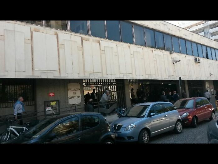 Truffa, sospesi 3 dipendenti Asl Taranto