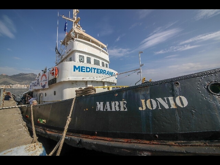 Sciopero fame alcuni migranti Mare Jonio