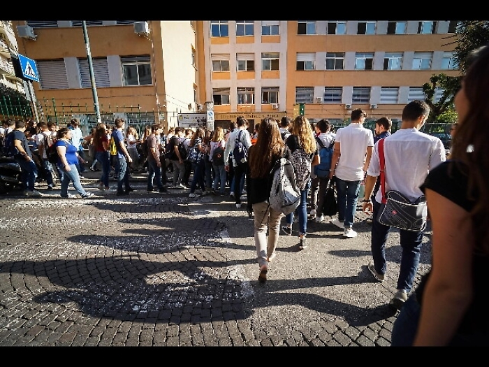 Estorsione a ex fidanzata,arresto minore