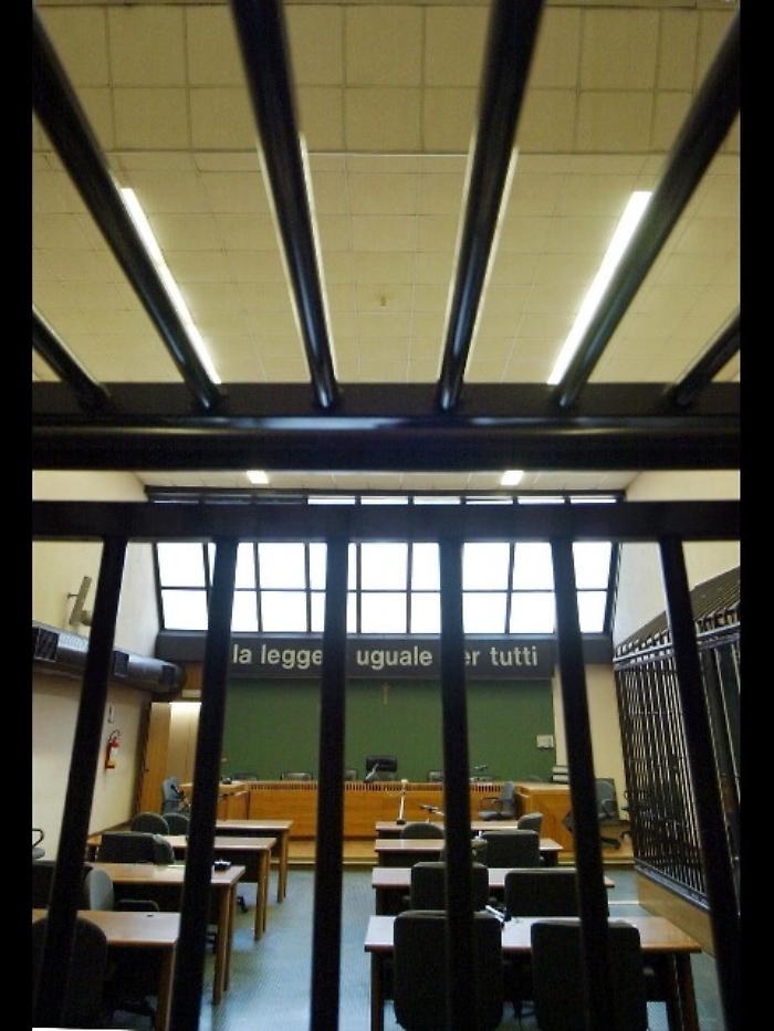 Abusi sessuali su due sorelline, preso