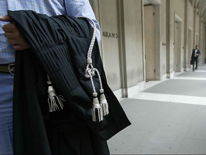 Maltrattarono neonato, a processo