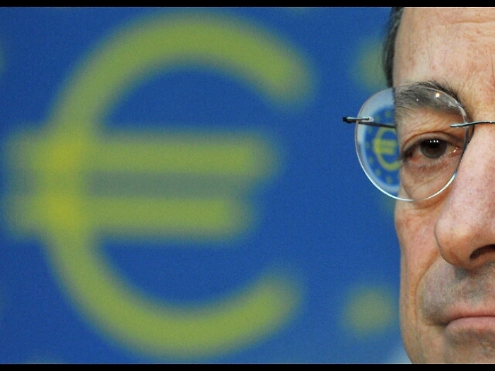 Cambi: euro poco mosso in attesa Usa