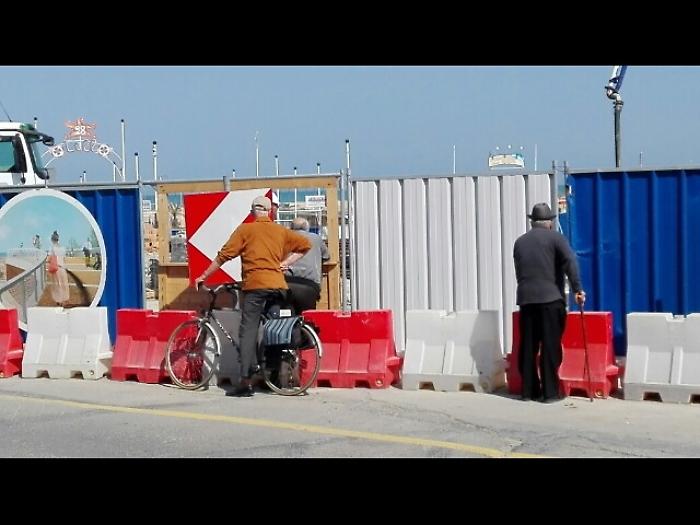 Bologna intitola piazzetta agli Umarells