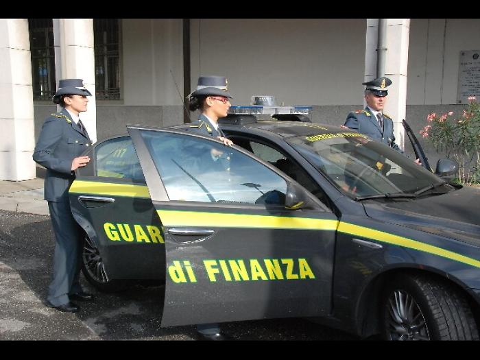 Ha villa e reddito cittadinanza