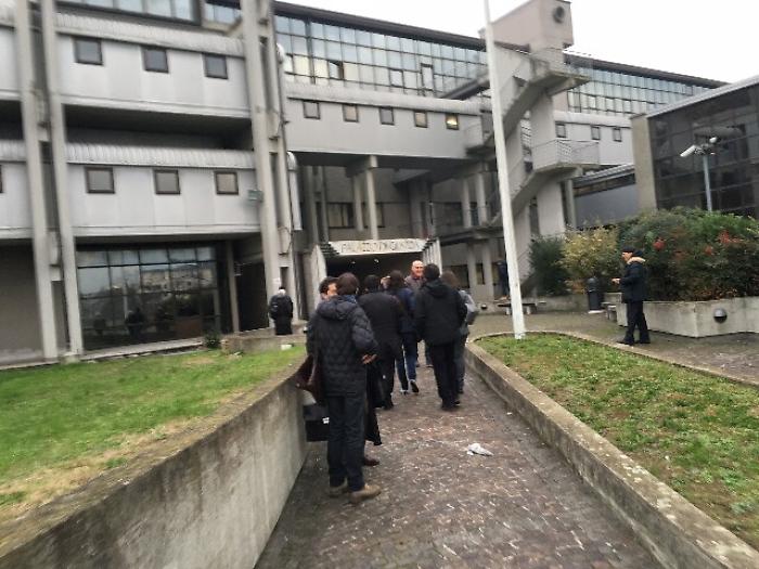 Prete arrestato: risponde a gip