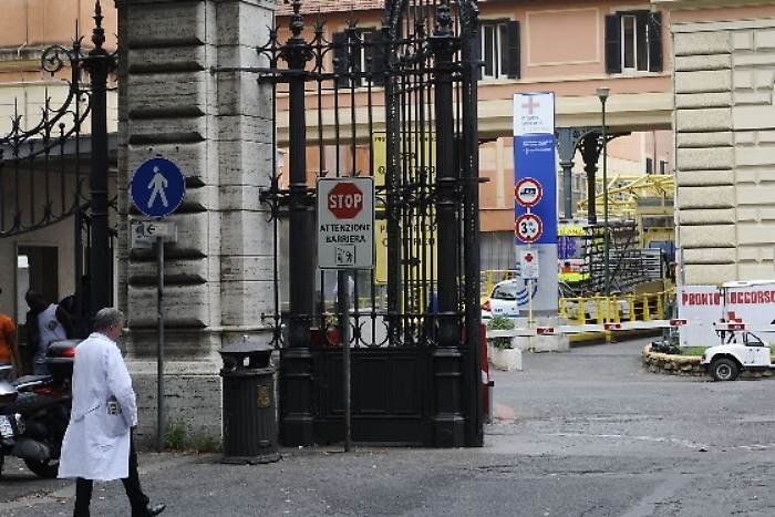 Soffocata da caramella: muore cos&igrave; bimba di 2 anni