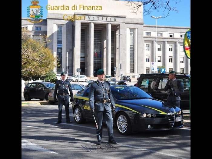 Droga, Gdf sequestra beni per 2mln