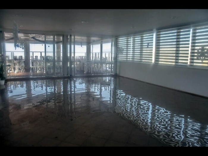 Forte mareggiata sul litorale romano