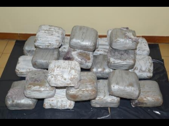 Cocaina da Spagna in barche, tre arresti