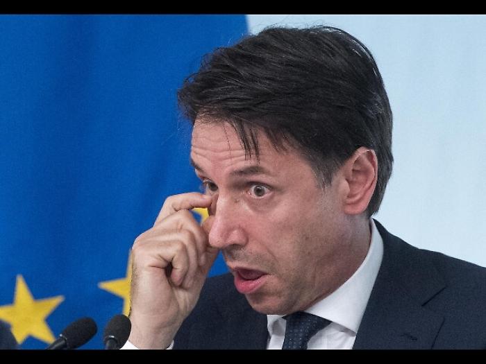 Conte, vendiamo Airbus voluto da Renzi