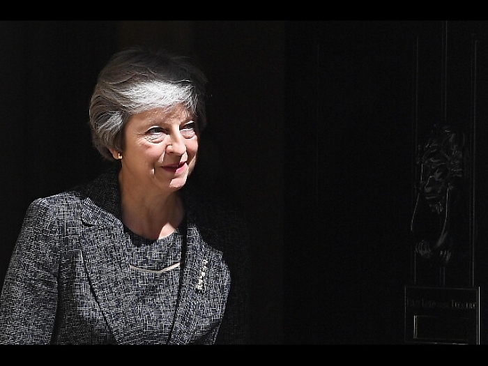 Gb: voleva decapitare May, ergastolo