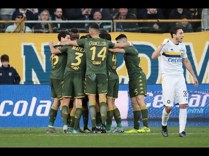 Serie A: Brescia sfiora colpo a Parma, Bologna vince a Lecce