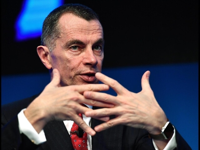 Mustier, impegno in Unicredit oltre 2019