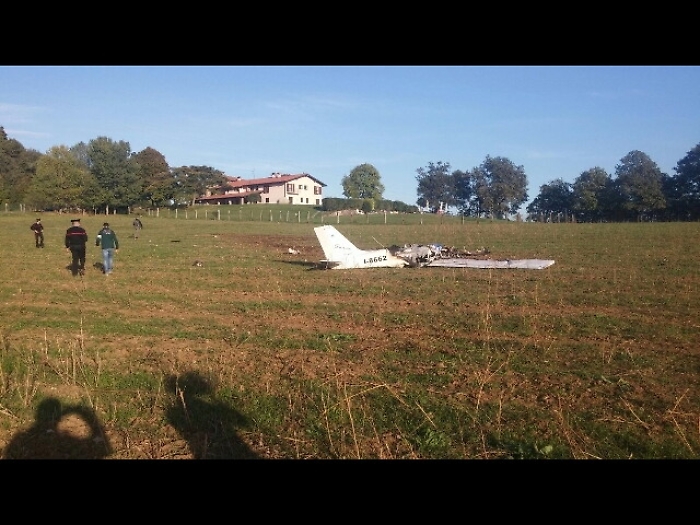 Ultraleggero cade nel veneziano