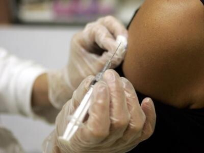 Vaccini: Dario Miedico radiato da Ordine medici Milano