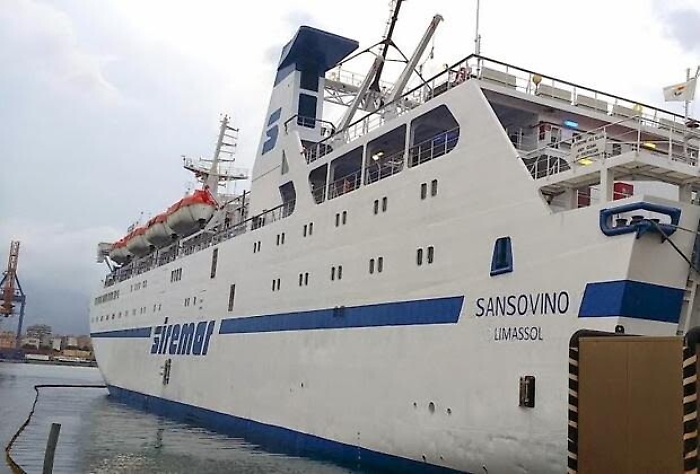 Disservizi nei collegamenti con le isole, Musumeci ordina un'indagine