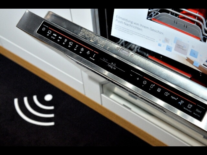 Agcom, utenti liberi su scelta modem