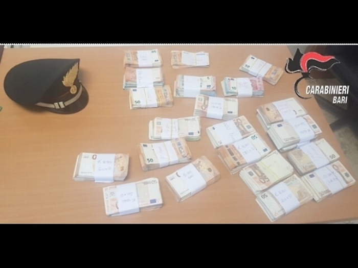 200mila euro nel materasso, 2 denunce