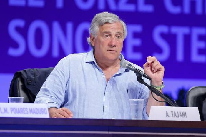 Tajani, linguaggio Moscovici non consono commissario Ue