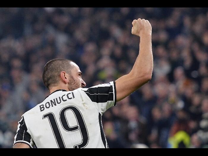 Juve: Bonucci &egrave; ufficiale, 'bentornato'
