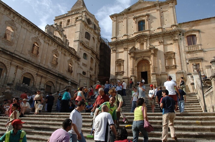 Sempre pi&ugrave; stranieri scelgono la Sicilia ma il top &egrave; lontano